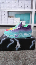 Men’s Mismatched Low-Top Basketball Shoes, Asymmetric Rainbow Gradient & Purple Teal Gradient Textured Upper Athletic Sneakers, Cushioned Non-Slip Wear-Resistant Training Footwear for Basketball & Street Style