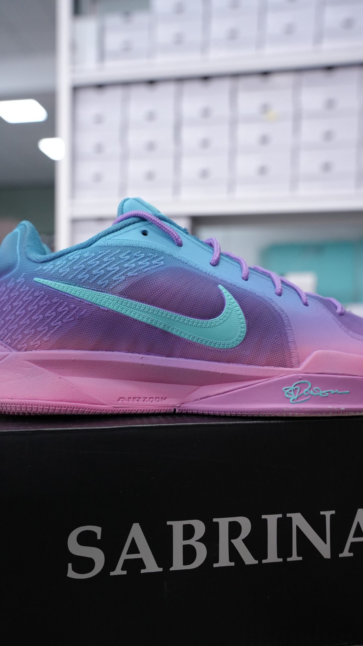 Men’s Sabrina Ionescu Low-Top Basketball Shoes, Blue Purple Pink Gradient Breathable Mesh Athletic Sneakers with Teal Swoosh, Zoom Cushioned Non-Slip Wear-Resistant Training Footwear for Basketball & Daily Casual Wear