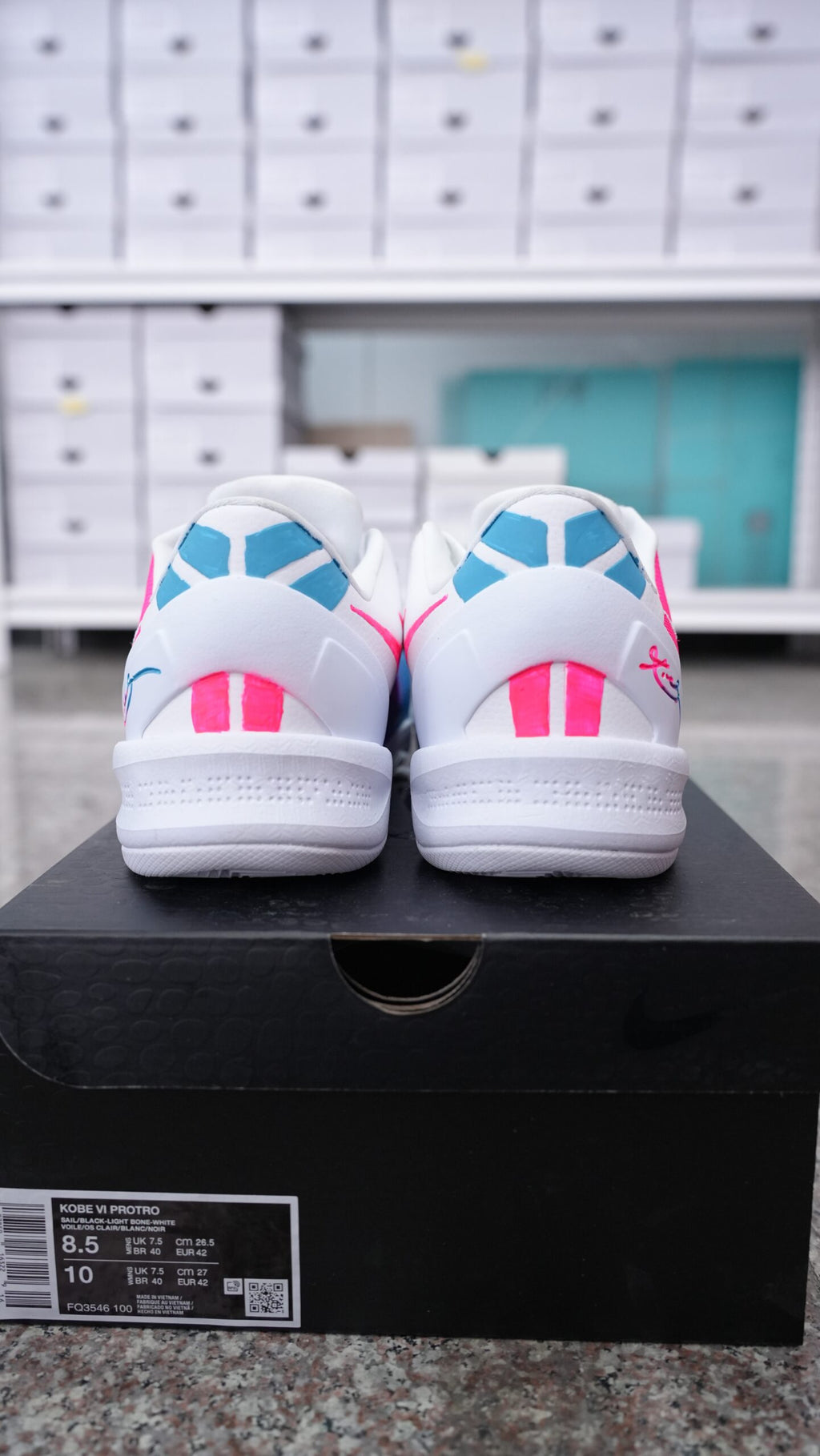 Men’s Kobe Low-Top Basketball Shoes, Blue Pink Gradient Breathable Mesh Athletic Sneakers, Cushioned Non-Slip Wear-Resistant Training Footwear for Basketball & Daily Casual Wear
