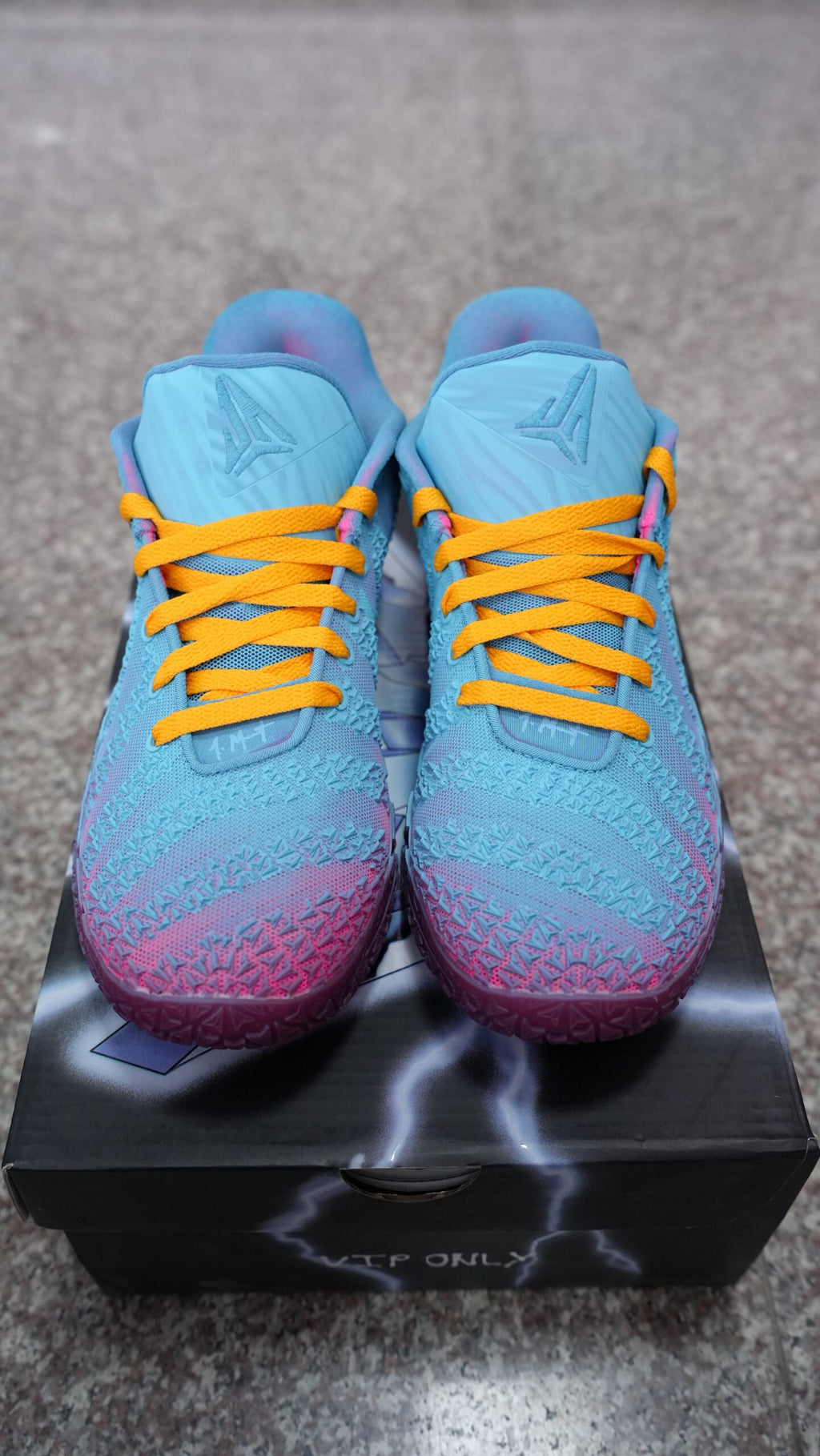 Men’s Low-Top Basketball Shoes, Blue to Pink Purple Gradient Textured Upper with Orange Accent, Breathable Cushioned Non-Slip Athletic Sneakers for Training Gym & Daily Casual Wear