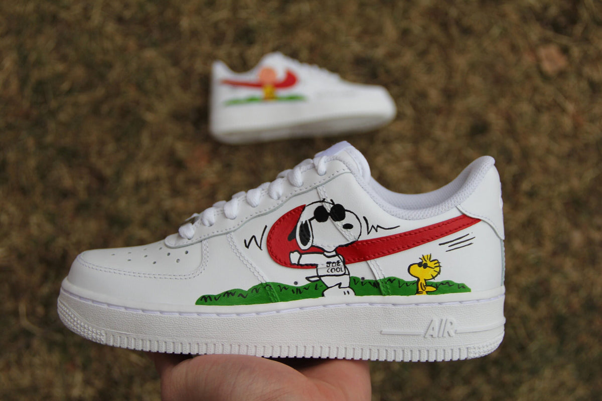 Custom Air Force 1 “Snoopy Charlie” // Hand Painted Cartoon Custom Shoes
