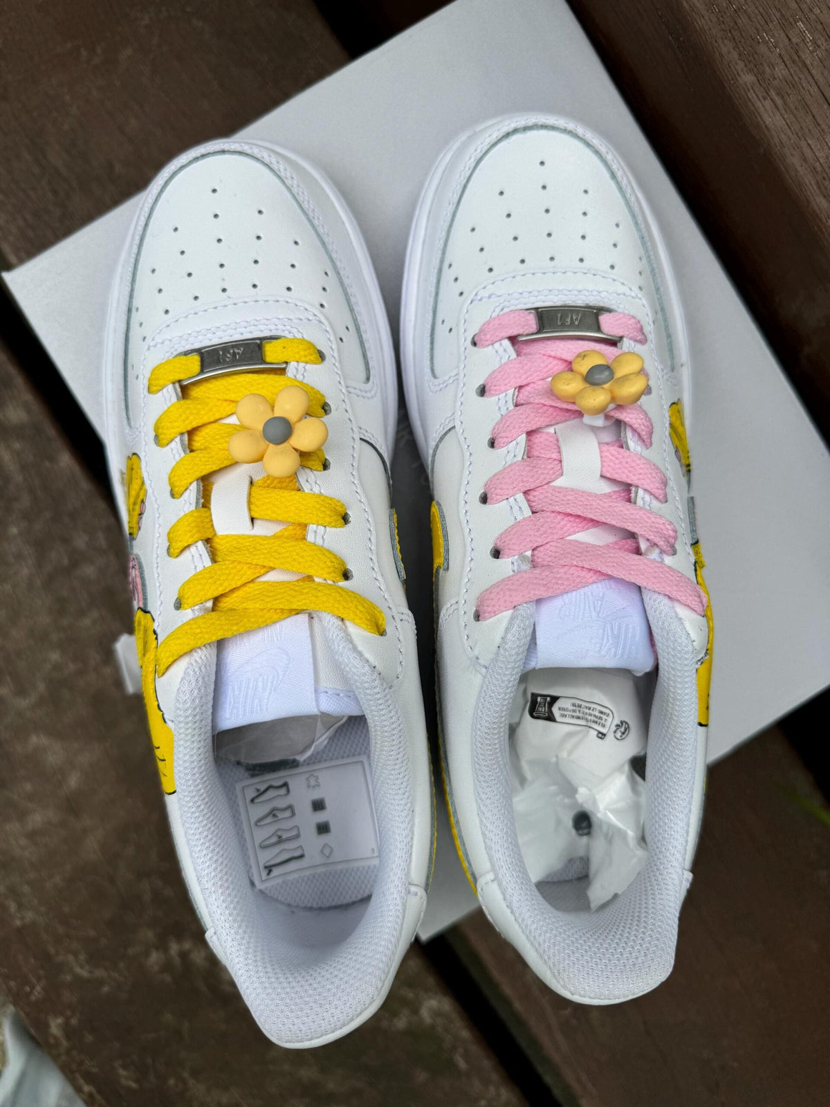 Hand Painted Air Force 1 Sneakers: Tweety Bird Cartoon Shoes AF1 white personalized gift design wedding fashion trainers anime shoes