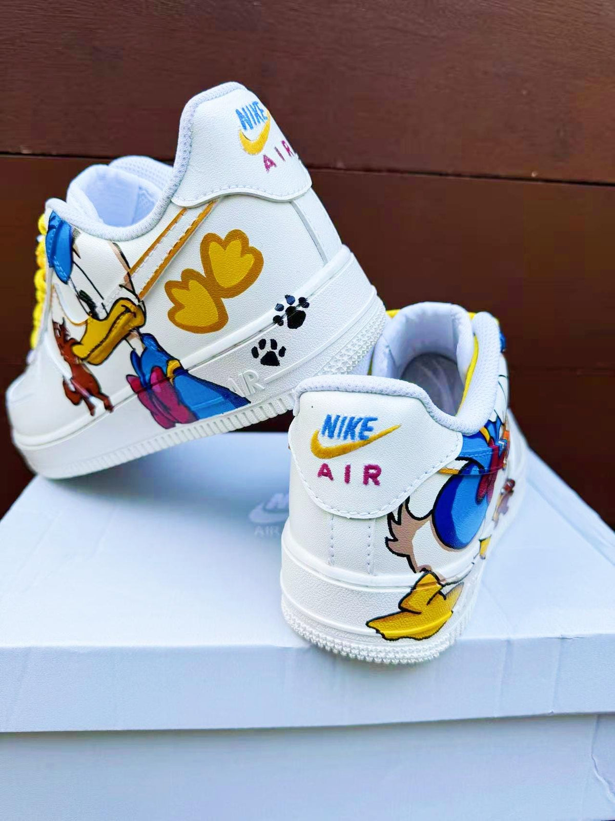 Hand Painted Donald Duck Air Force 1 Sneakers: Custom Cartoon Shoes AF1 white personalized gift design shoes wedding fashion trainers