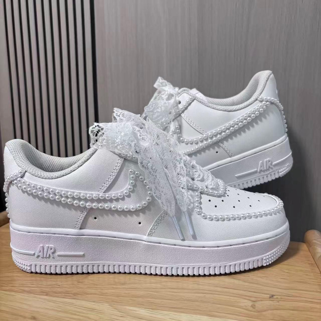 Custom Bride Pearl Edge Wedding Sneakers, Personalized Bride Pearl Sneakers,Lace Shoelaces,Bridesmaid and Best Man Gift,Prom Wedding Shoes