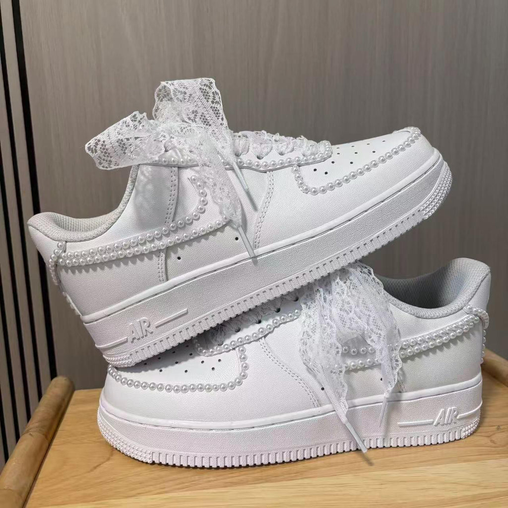 Custom Bride Pearl Edge Wedding Sneakers, Personalized Bride Pearl Sneakers,Lace Shoelaces,Bridesmaid and Best Man Gift,Prom Wedding Shoes