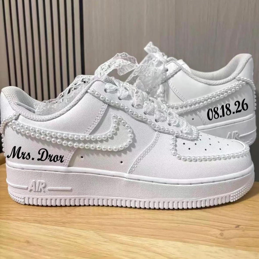 Custom Bride Pearl Edge Wedding Sneakers, Personalized Bride Pearl Sneakers,Lace Shoelaces,Bridesmaid and Best Man Gift,Prom Wedding Shoes
