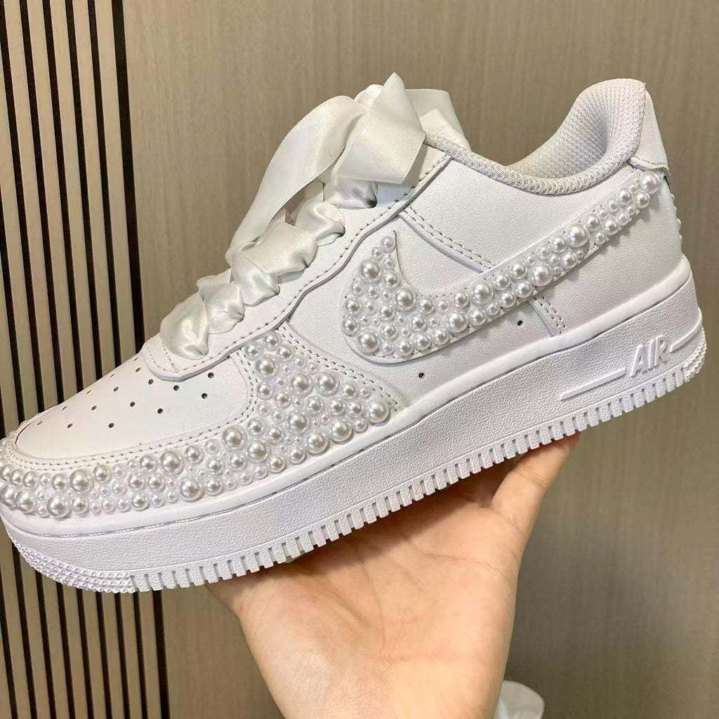 Personalized Bride Pearl Sneakers, Custom Bridal Party Sneakers, Bridesmaid Gift, Wedding Shoes,Matching Sneakers For Couples,Ballroom Shoes