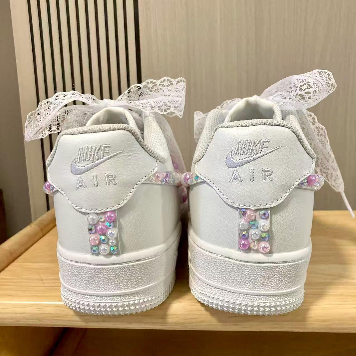 Custom Bride Dreamy Purple Pearl Sneakers, Personalized Bride Pearl Rhinestone Sneakers, Bridesmaid and Best Man Gift, Prom Wedding Shoes