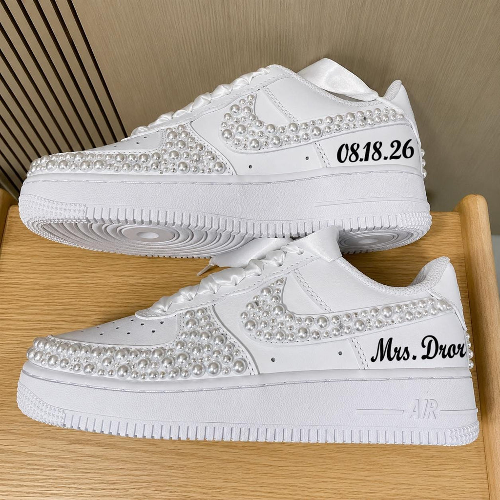 Personalized Bride Pearl Sneakers, Custom Bridal Party Sneakers, Bridesmaid Gift, Wedding Shoes,Matching Sneakers For Couples,Ballroom Shoes