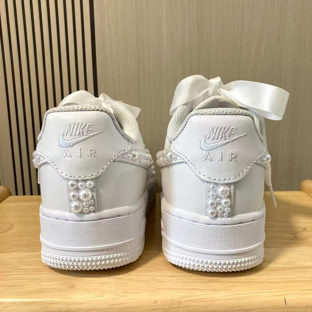 Personalized Bride Pearl Sneakers, Custom Bridal Party Sneakers, Bridesmaid Gift, Wedding Shoes,Matching Sneakers For Couples,Ballroom Shoes