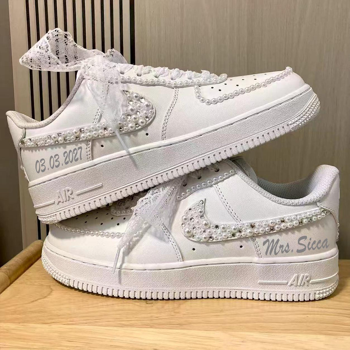 Custom Bride Pearl Edge & Silver Rhinestone Sneakers, Personalized Bride Pearl Sneakers, Bridesmaid and Best Man Gift, Prom Wedding Shoes