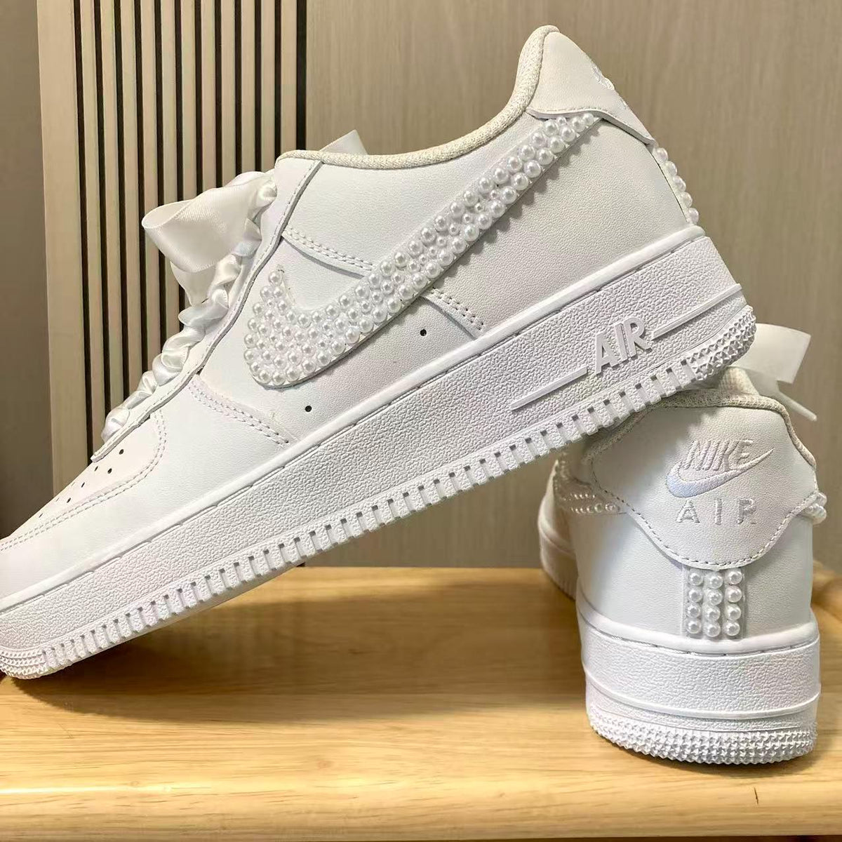 Personalized Bridal Party Wedding Sneakers,Custom Bride Pearl Wedding Sneakers, Bridesmaid Gift,From Wedding Shoes,Custom With Name & Date